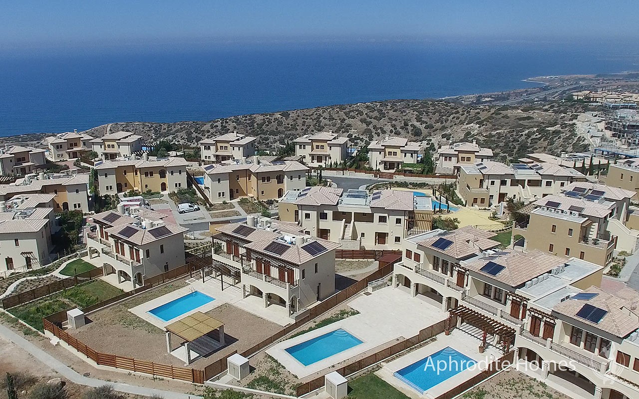 AH250P - 3-Bed Luxury Apartment