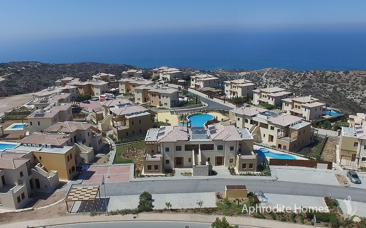 AH250P - 3-Bed Luxury Apartment