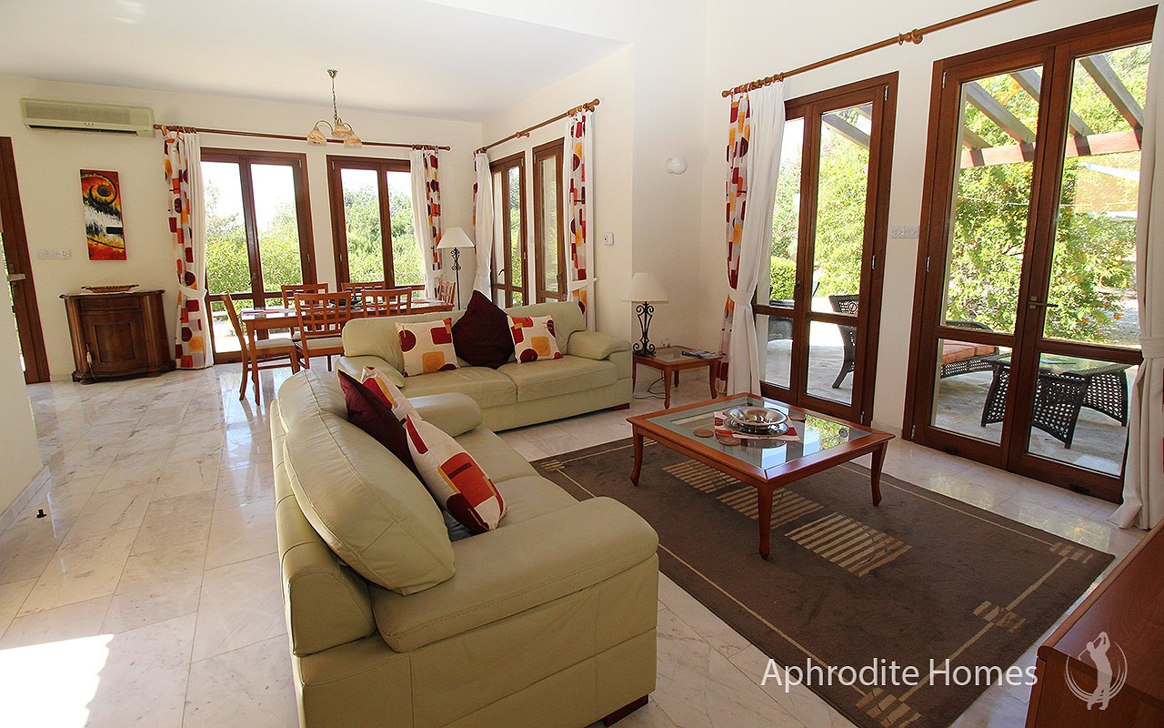 AH270V - 2-Bed Luxury Detached Villa