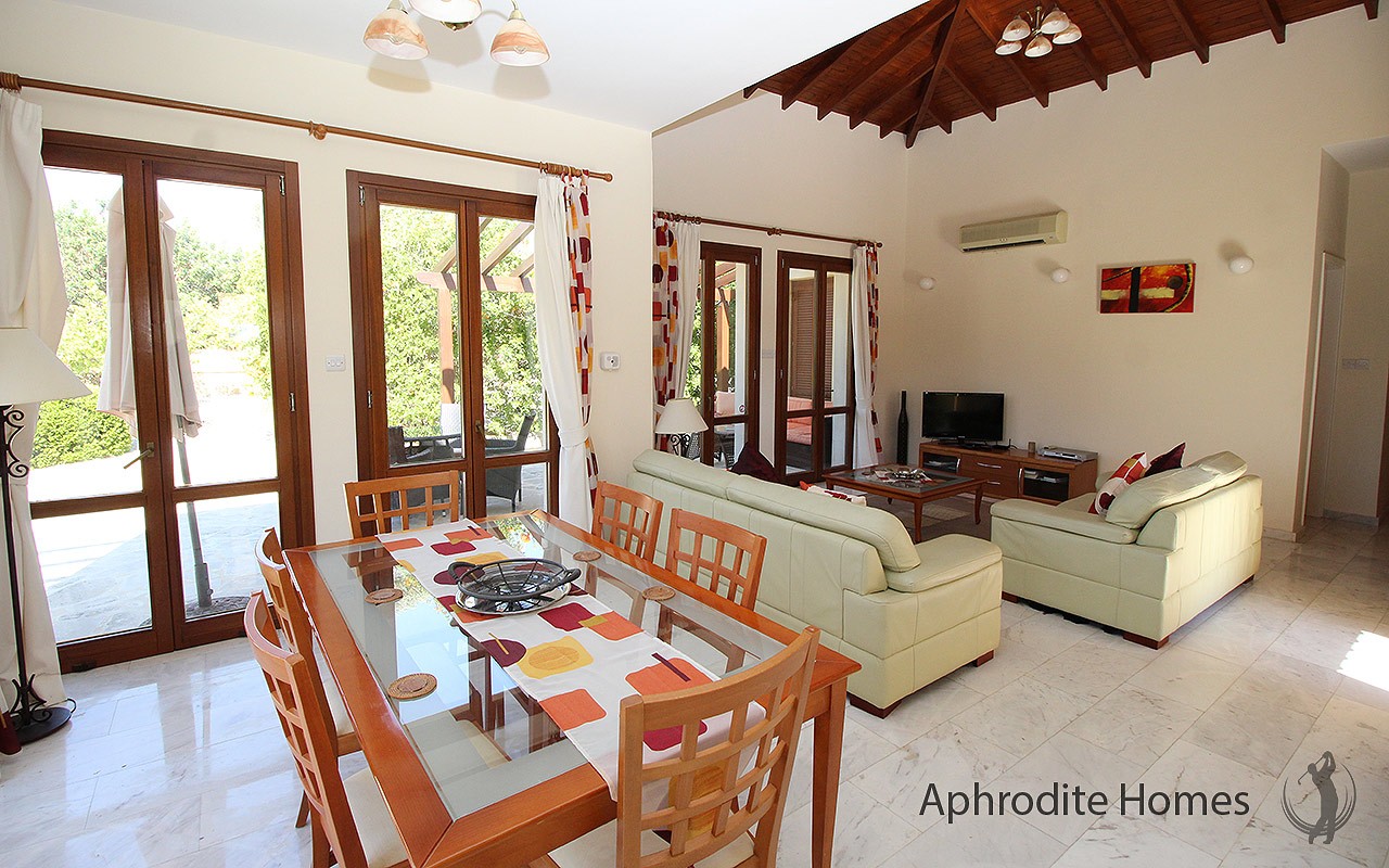 AH270V - 2-Bed Luxury Detached Villa