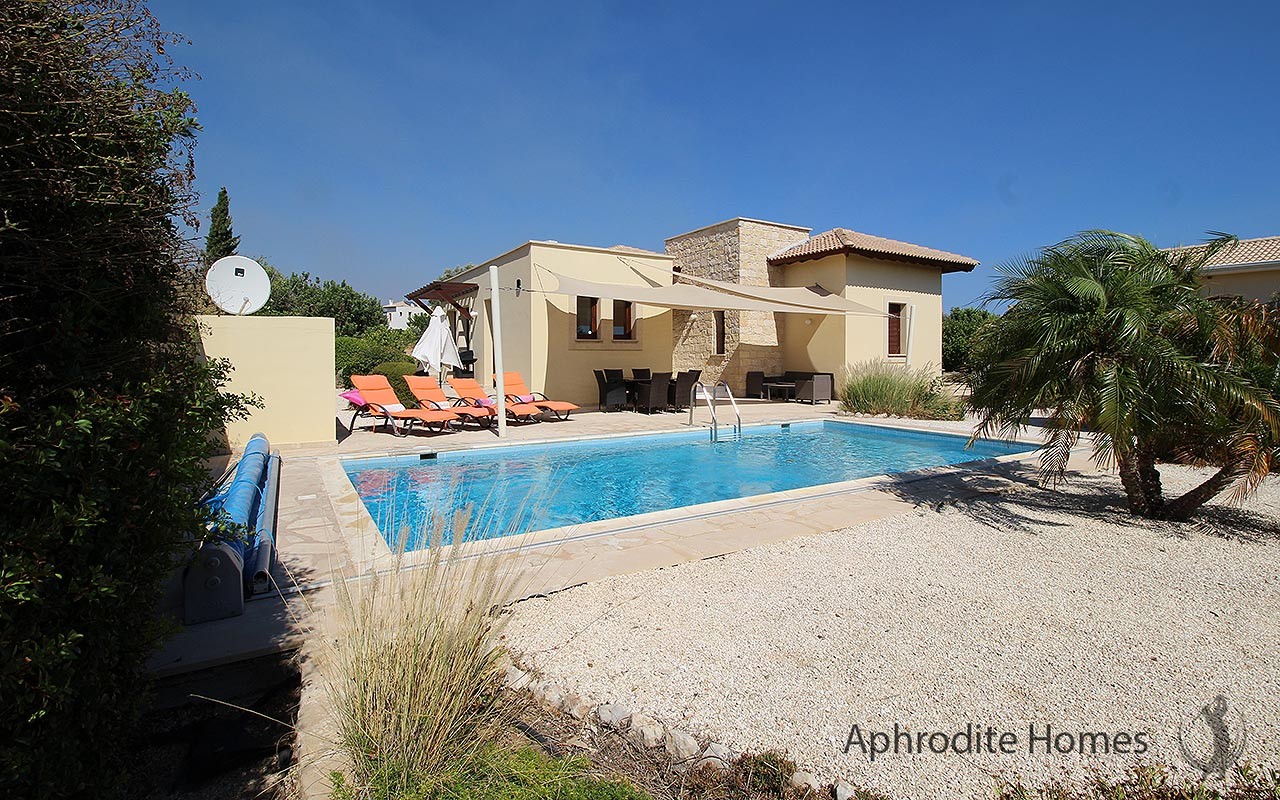 AH270V - 2-Bed Luxury Detached Villa