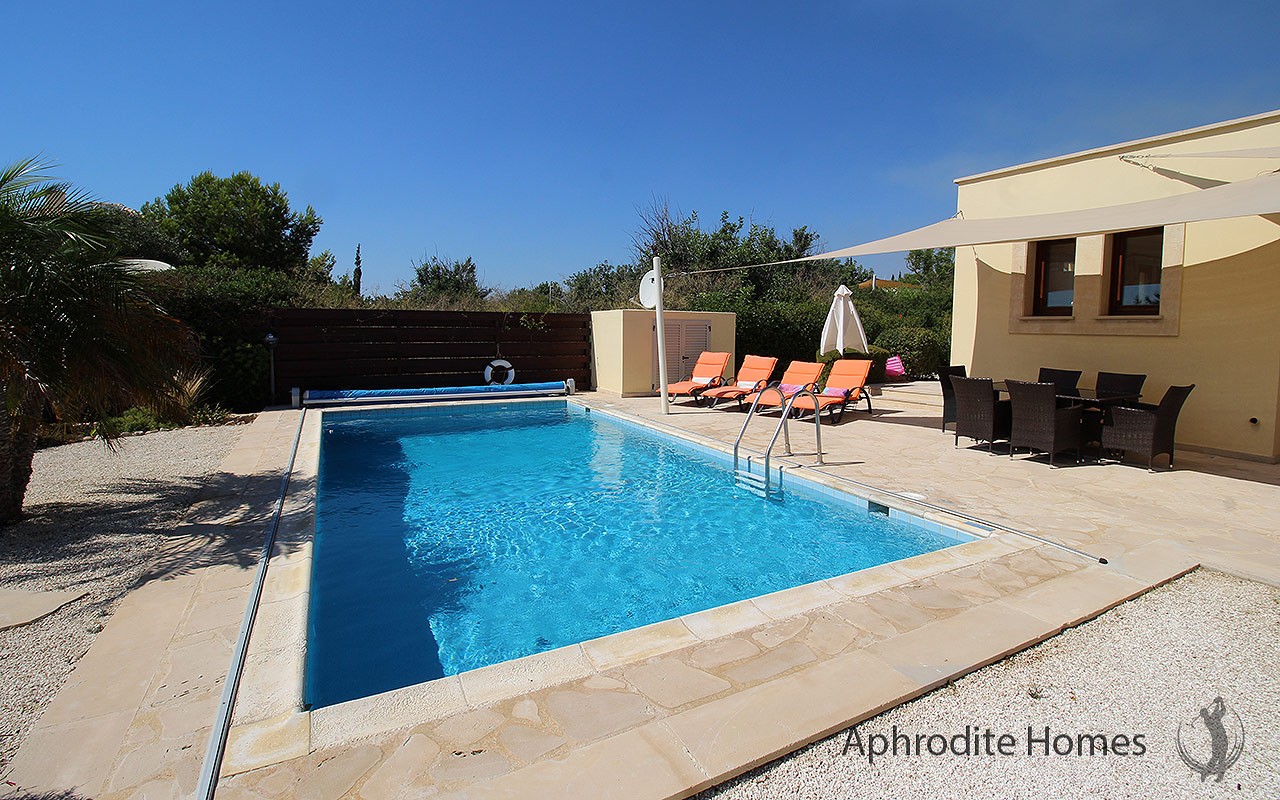 AH270V - 2-Bed Luxury Detached Villa
