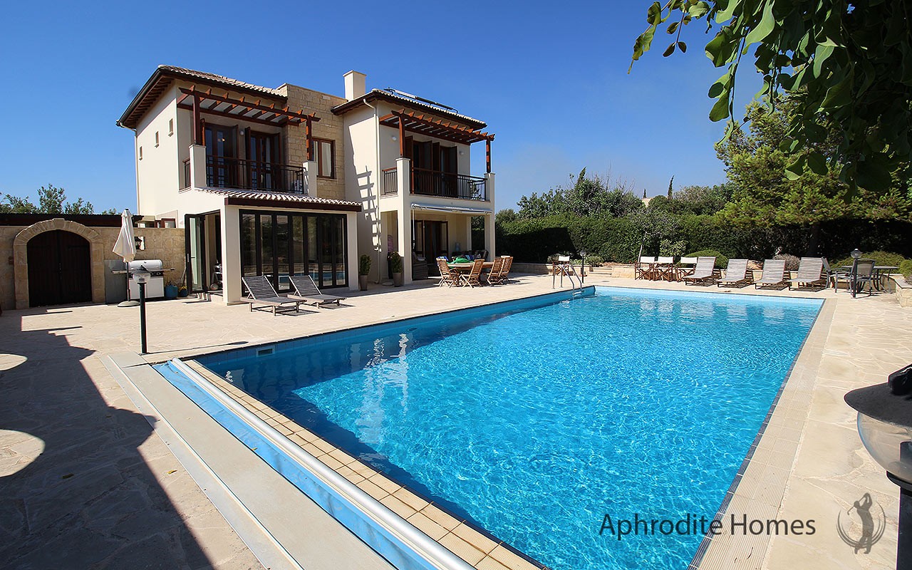 AH271V - 3-Bed Luxury Detached Villa