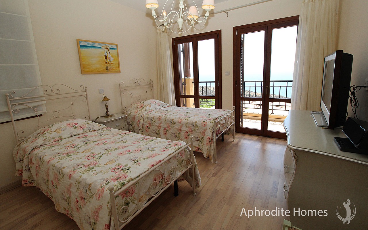 AH275P - 6-Bed Super Luxury Villa