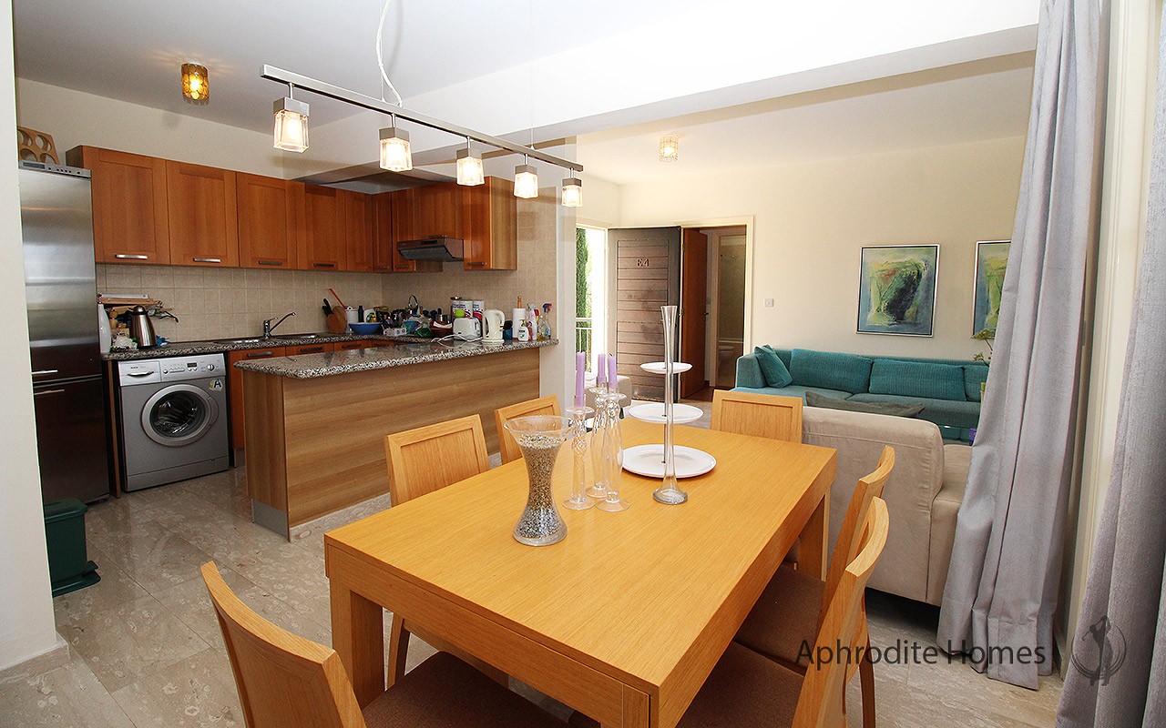 AH285P - 3-Bed Luxury Apartment