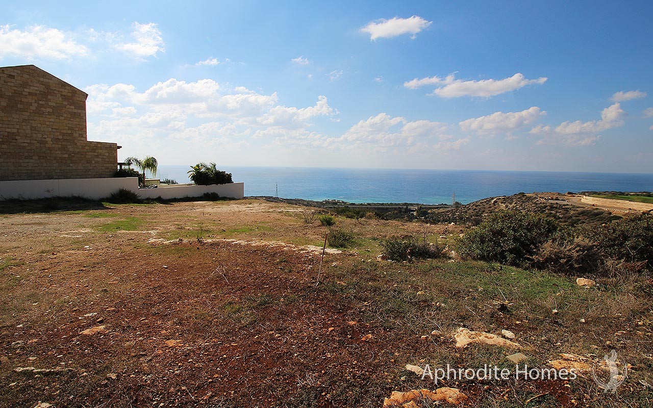 AH286V - Luxury Plot of Land