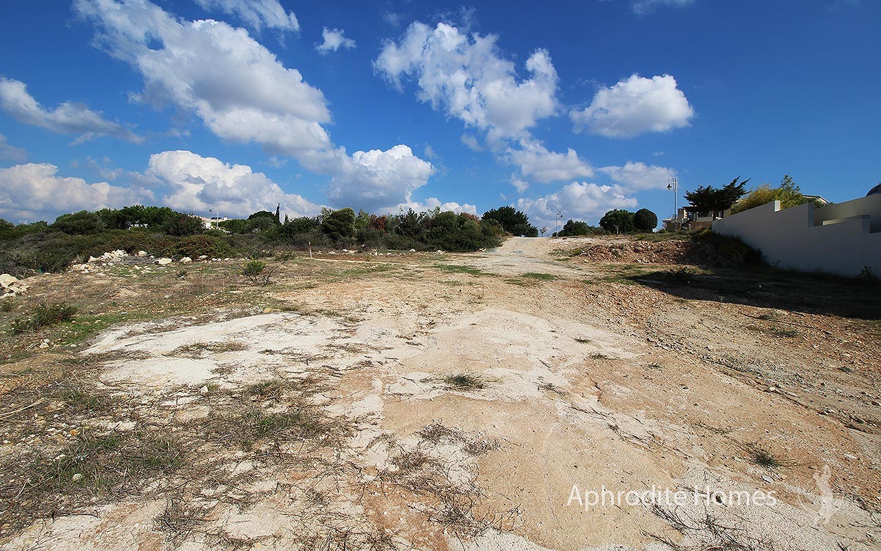AH286V - Luxury Plot of Land
