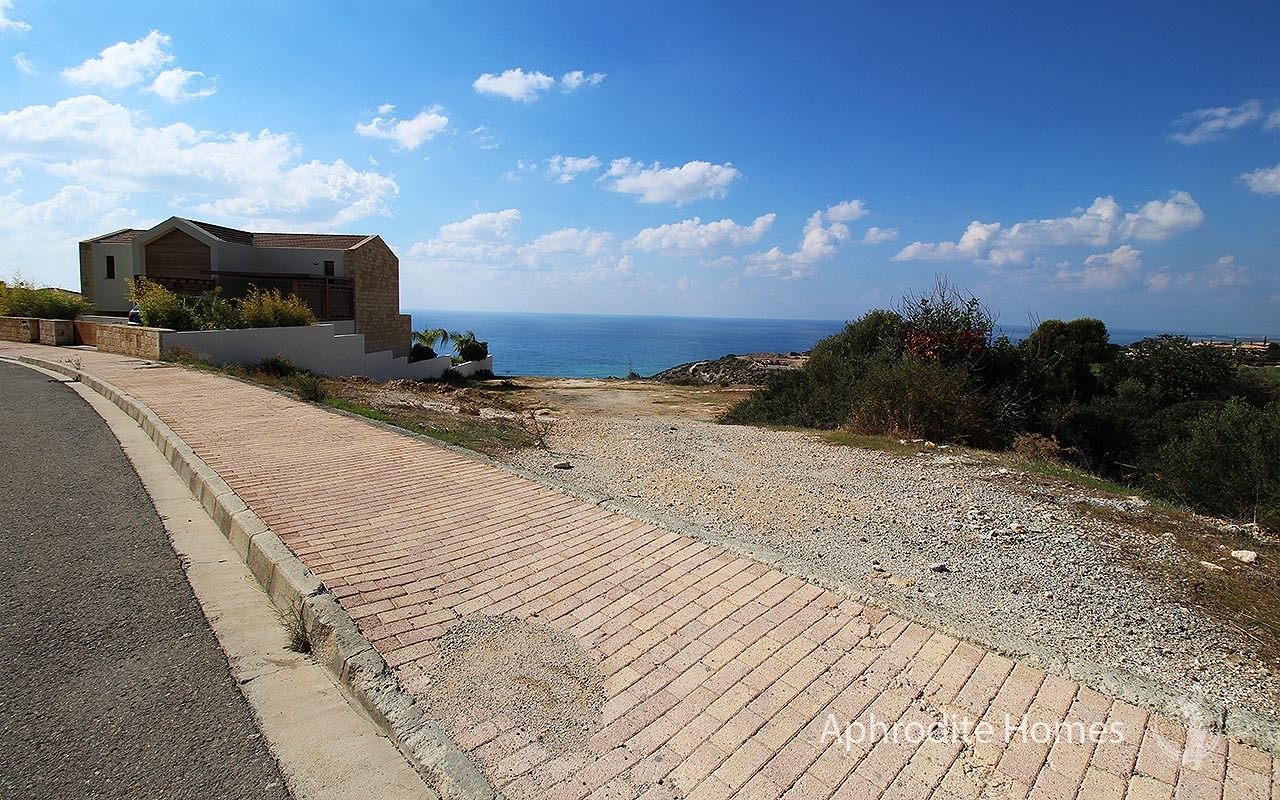 AH286V - Luxury Plot of Land