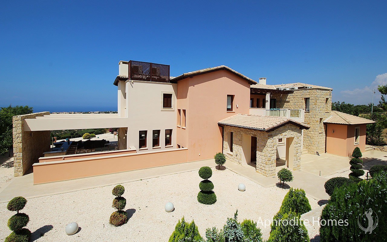 AH292V - 5-Bed Super Luxury Detached Villa