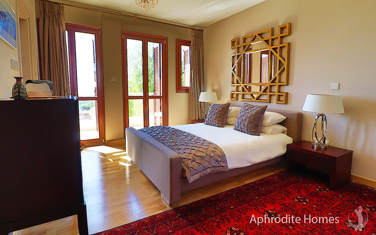 AH292V - 5-Bed Super Luxury Detached Villa