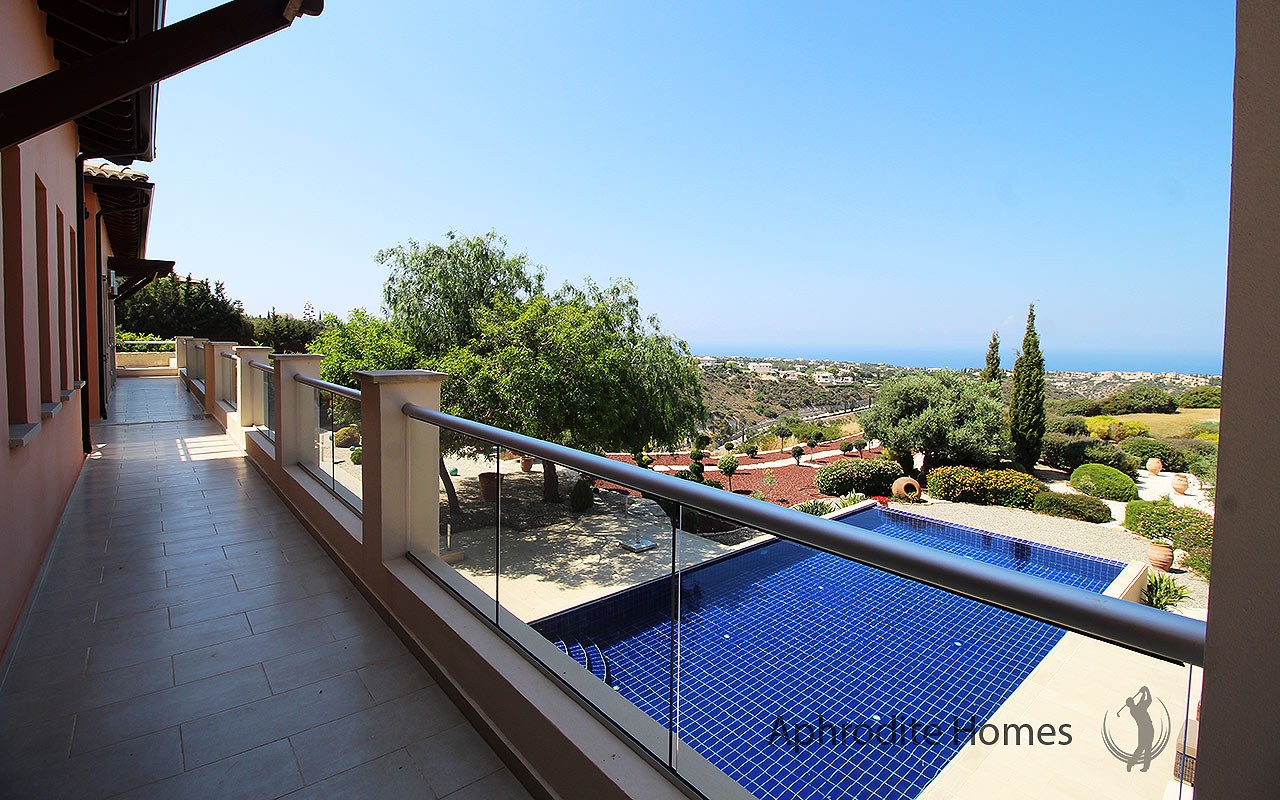 AH292V - 5-Bed Super Luxury Detached Villa