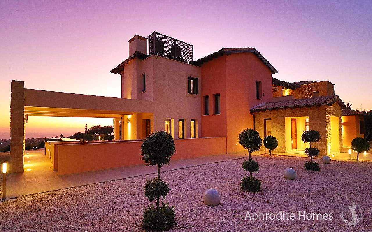 AH292V - 5-Bed Super Luxury Detached Villa