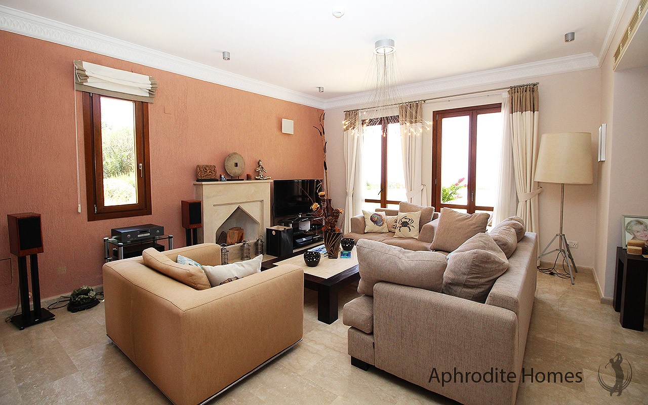 AH294V - 4-Bed Luxury Detached Villa