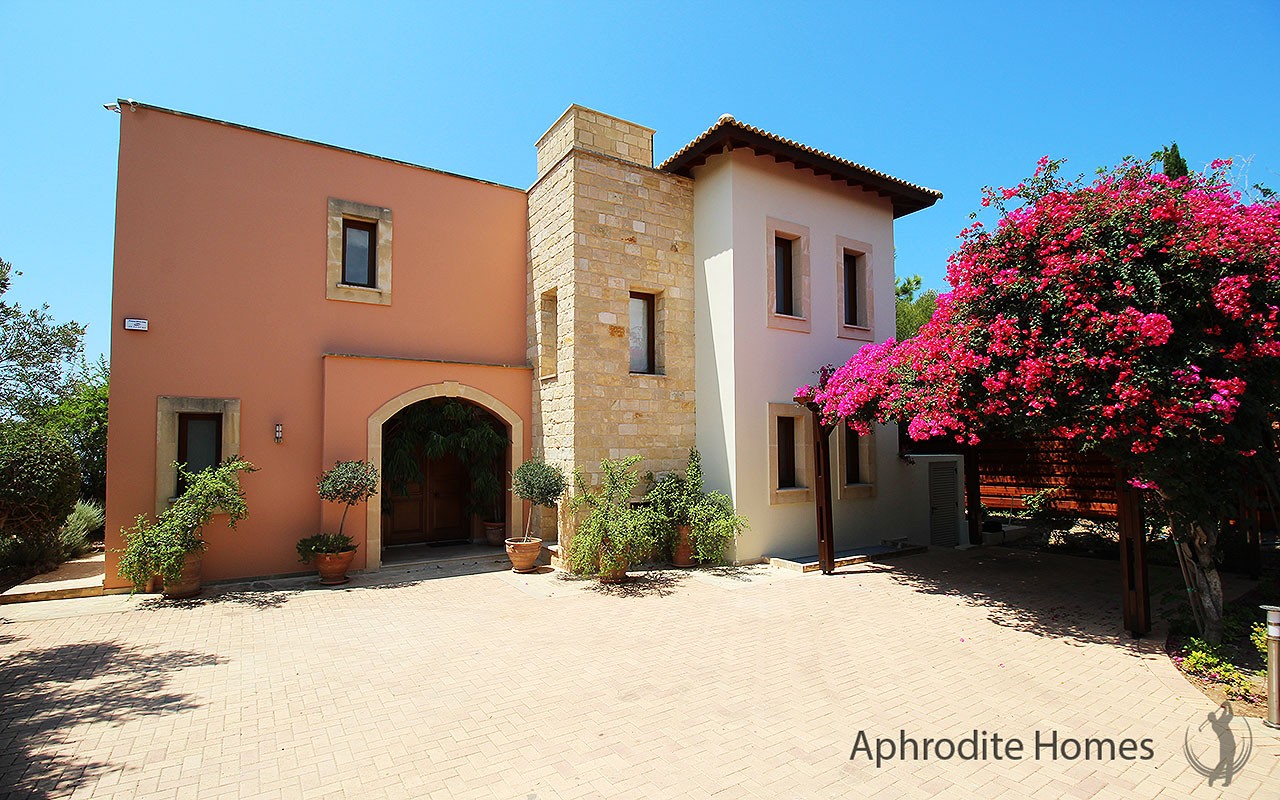 AH294V - 4-Bed Luxury Detached Villa