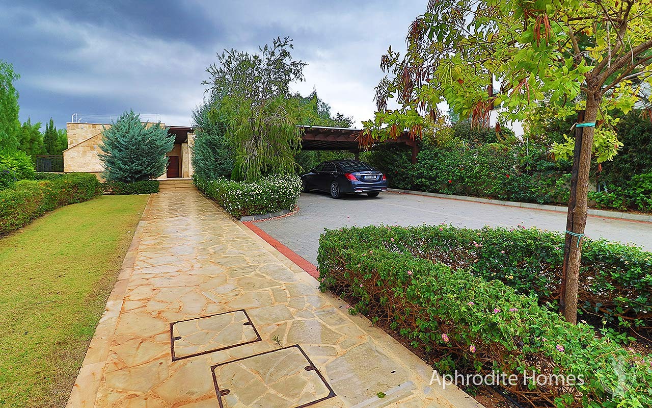 AH298V-4-Bed Luxury Detached Villa