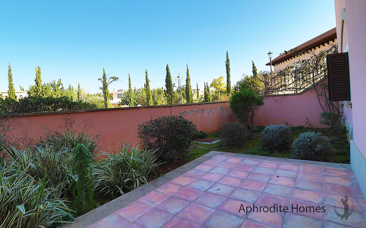AH301P - 2-Bed Luxury Apartment
