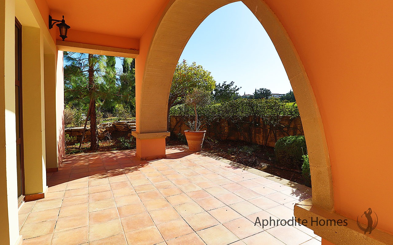 AH301P - 2-Bed Luxury Apartment