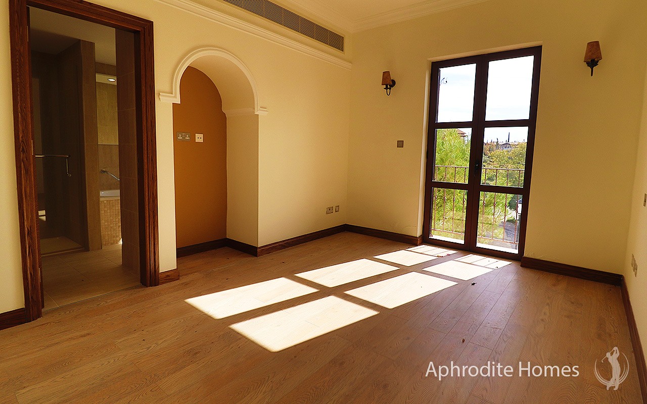 AH320P - 2-Bed Luxury Apartment