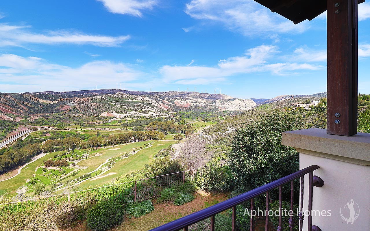 AH320P - 2-Bed Luxury Apartment