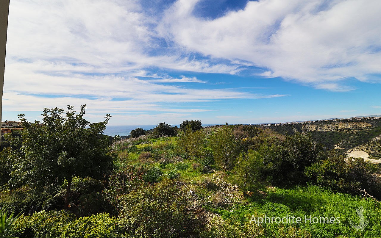 AH320P - 2-Bed Luxury Apartment