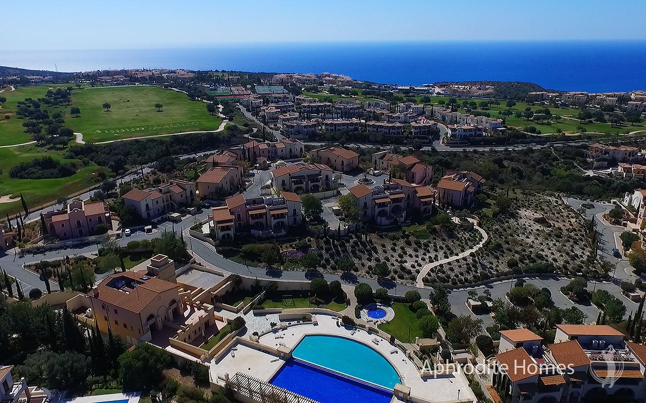 AH320P - 2-Bed Luxury Apartment