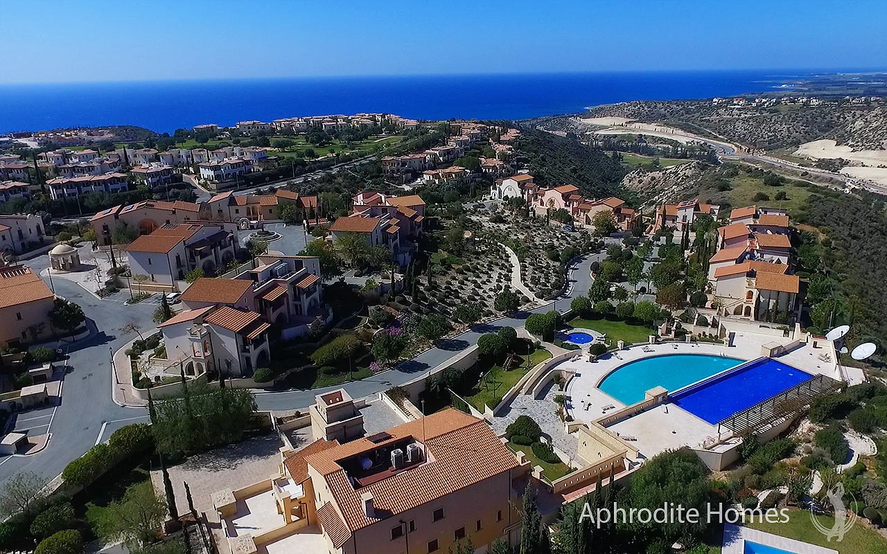 AH320P - 2-Bed Luxury Apartment