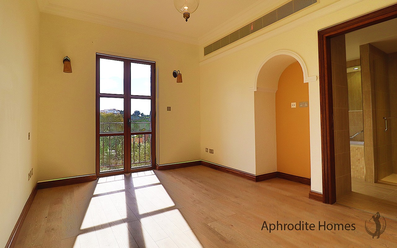 AH321P - 2-Bed Luxury Apartment
