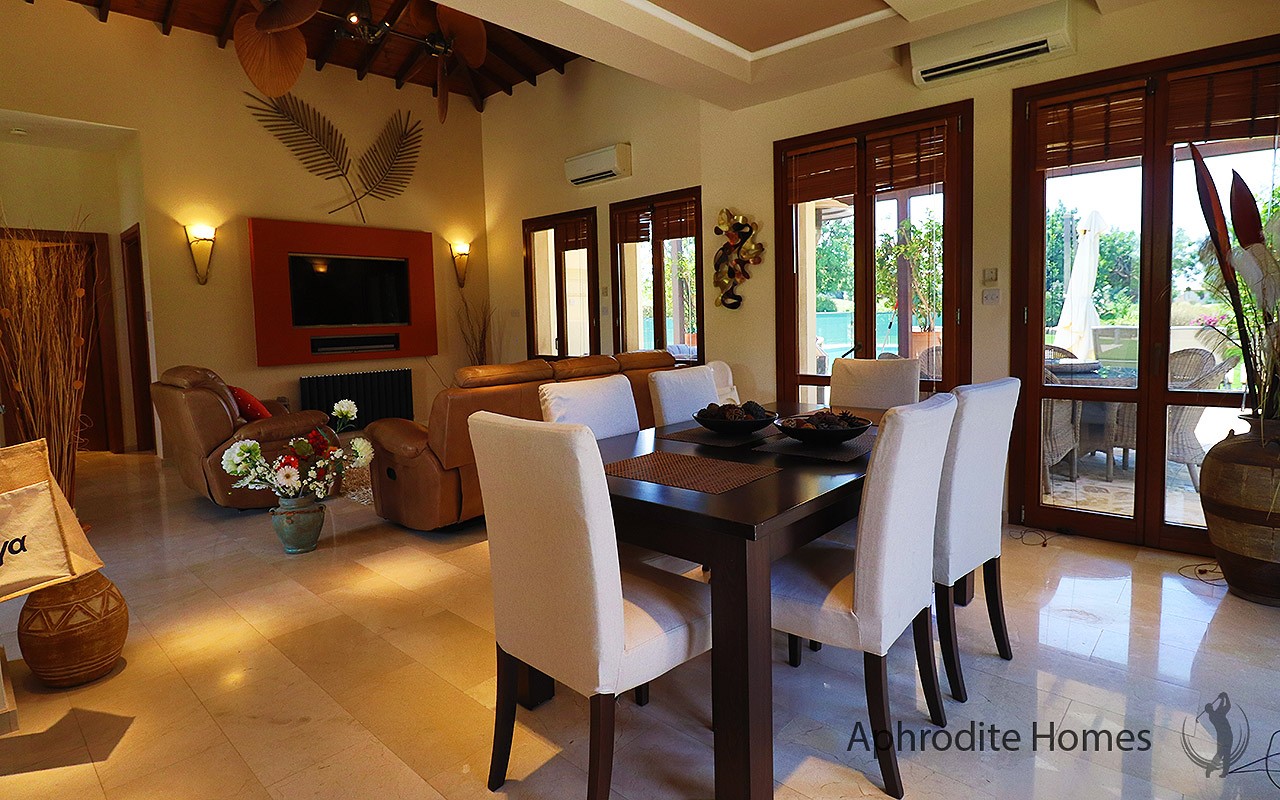 AH330V - 4-Bed Luxury Detached Villa