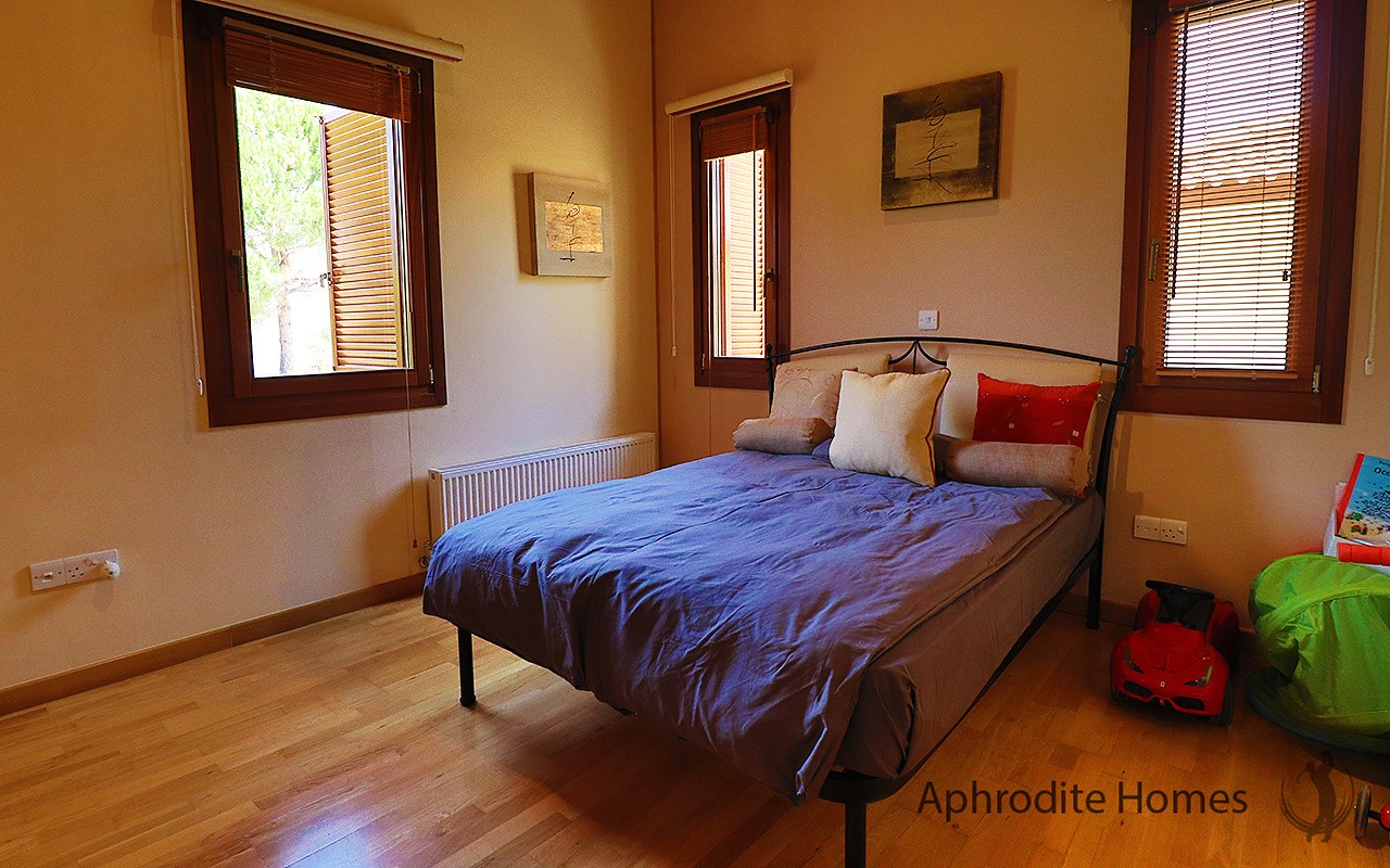 AH330V - 4-Bed Luxury Detached Villa