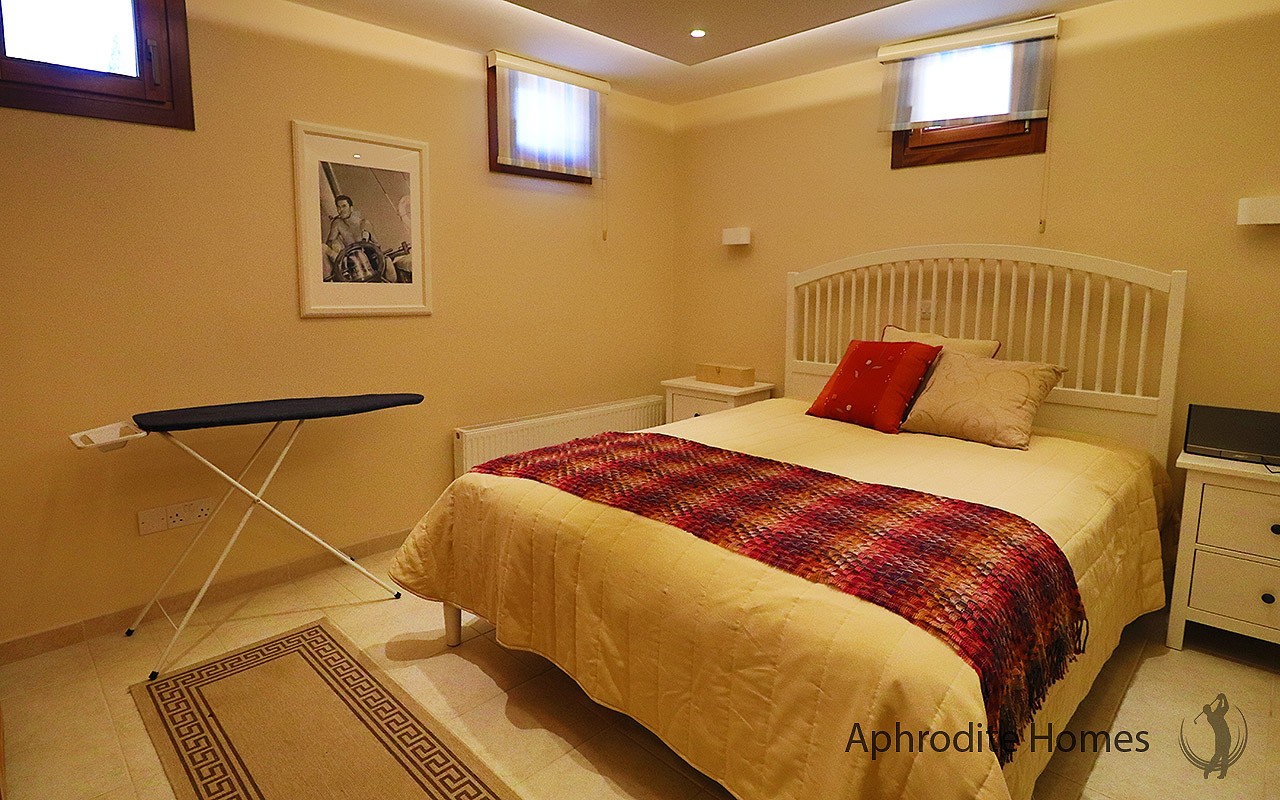 AH330V - 4-Bed Luxury Detached Villa