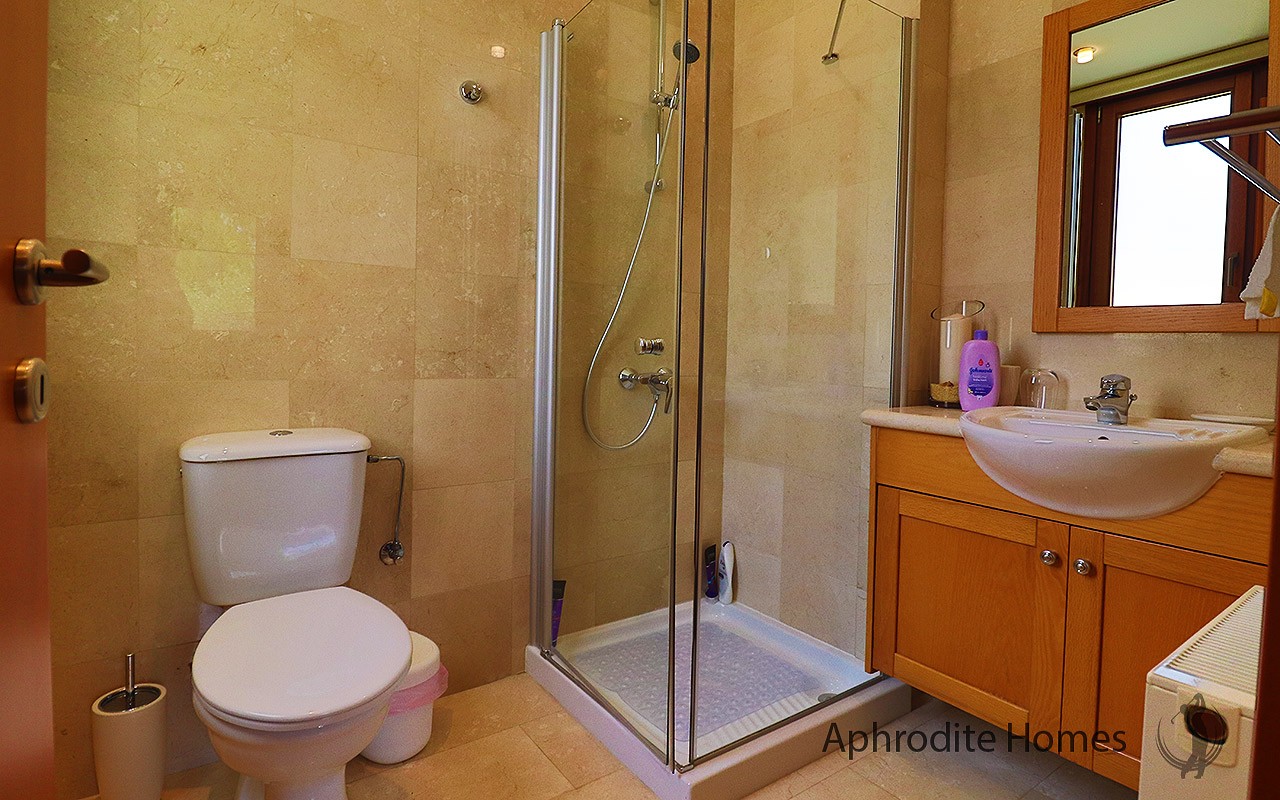 AH330V - 4-Bed Luxury Detached Villa