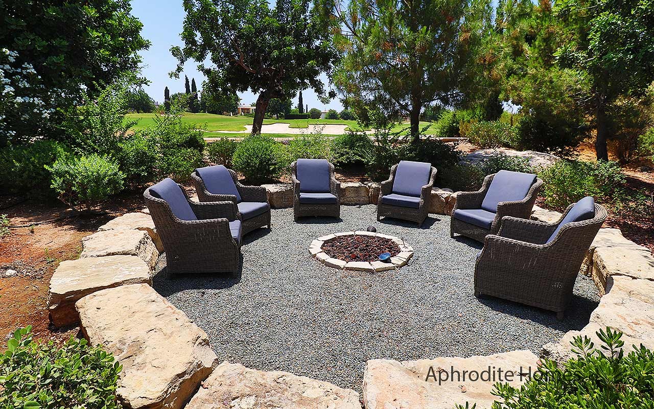 AH330V - 4-Bed Luxury Detached Villa