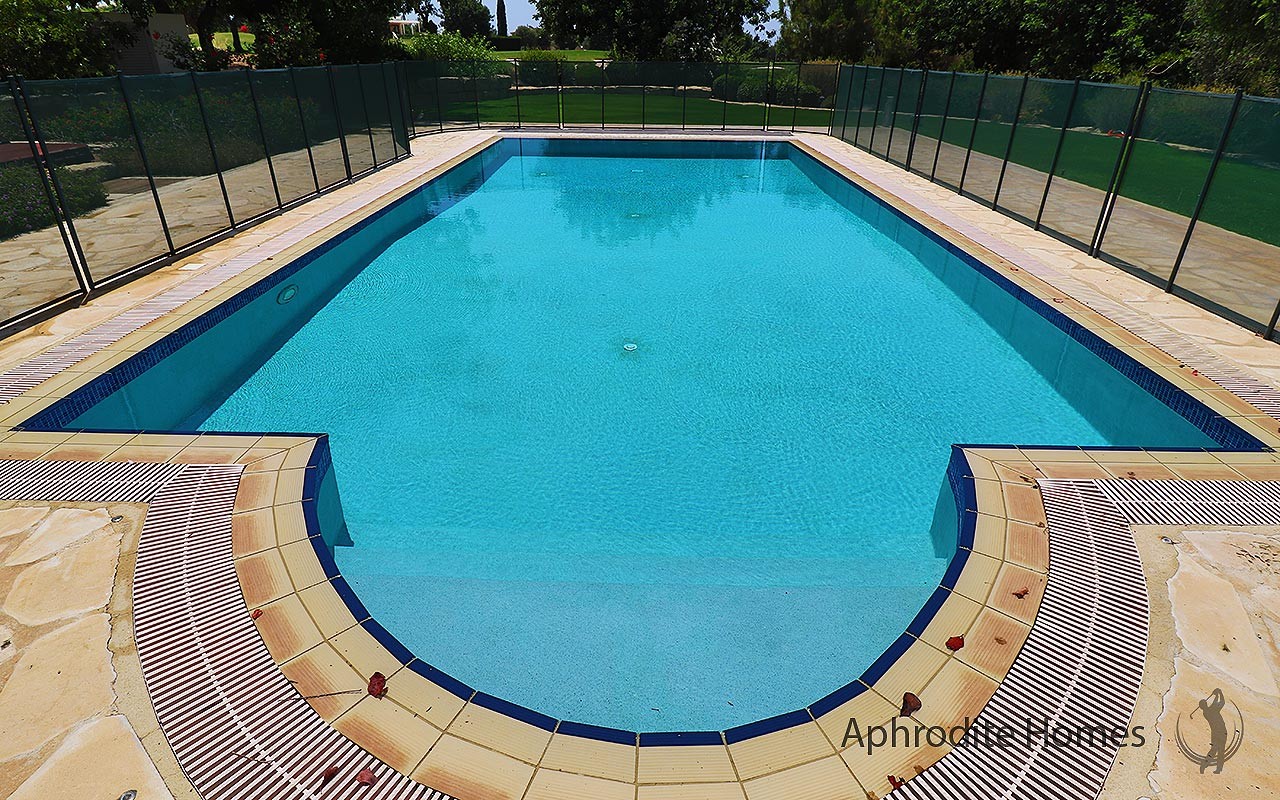 AH330V - 4-Bed Luxury Detached Villa