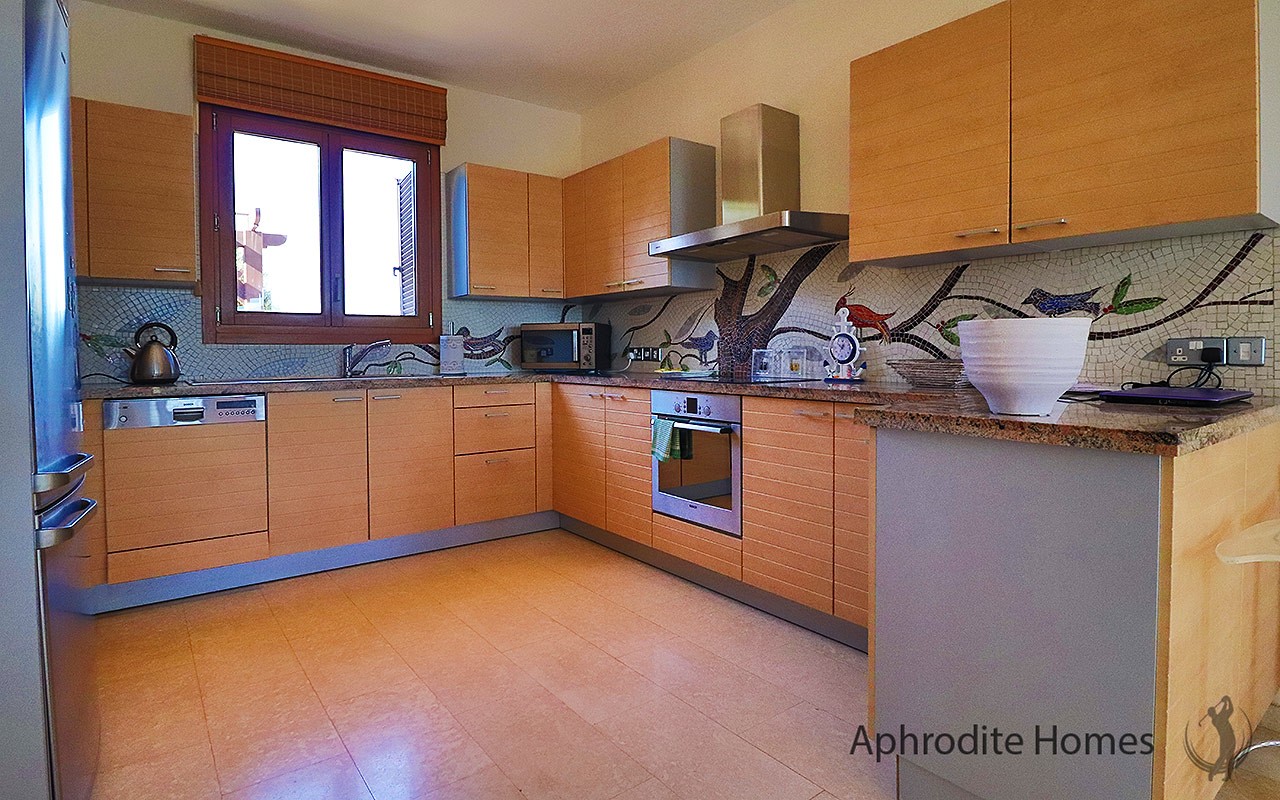 AH337V - 4-Bed Luxury Detached Villa