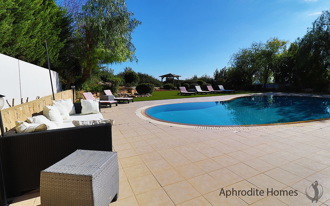 AH337V - 4-Bed Luxury Detached Villa