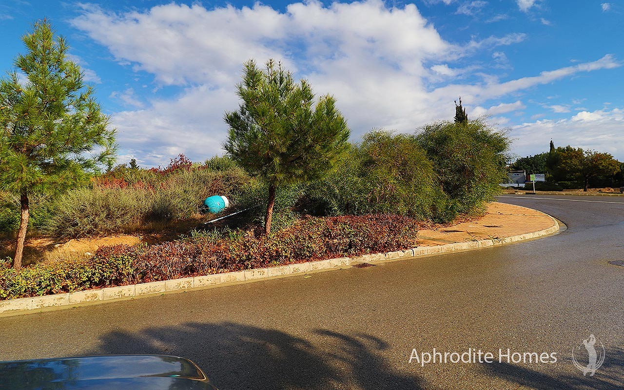 AH341V - Luxury Plot of Land