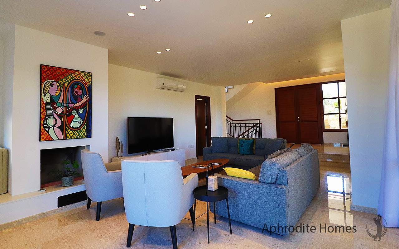 AH344V - 4-Bed Luxury Detached Villa