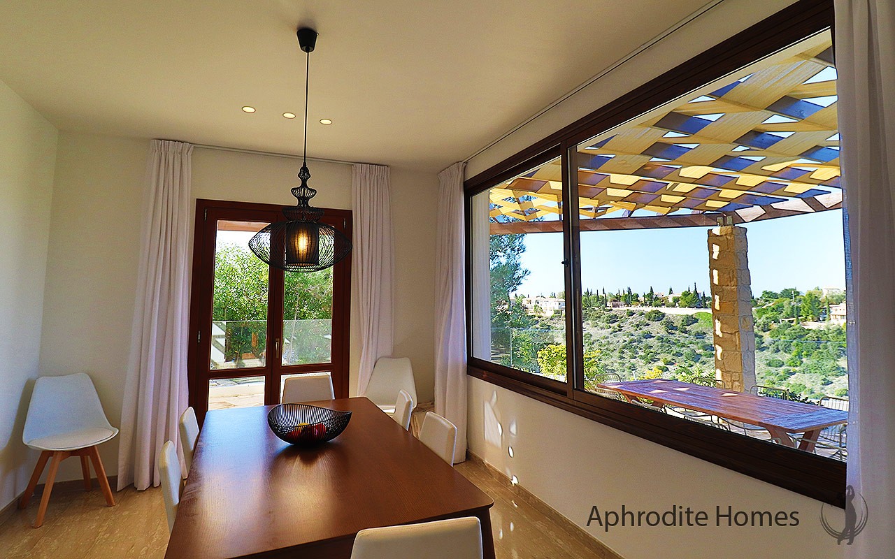 AH344V - 4-Bed Luxury Detached Villa