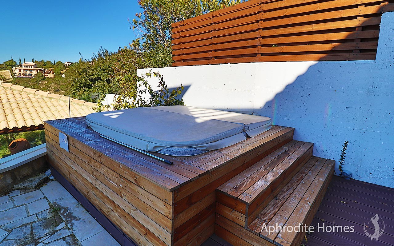 AH344V - 4-Bed Luxury Detached Villa