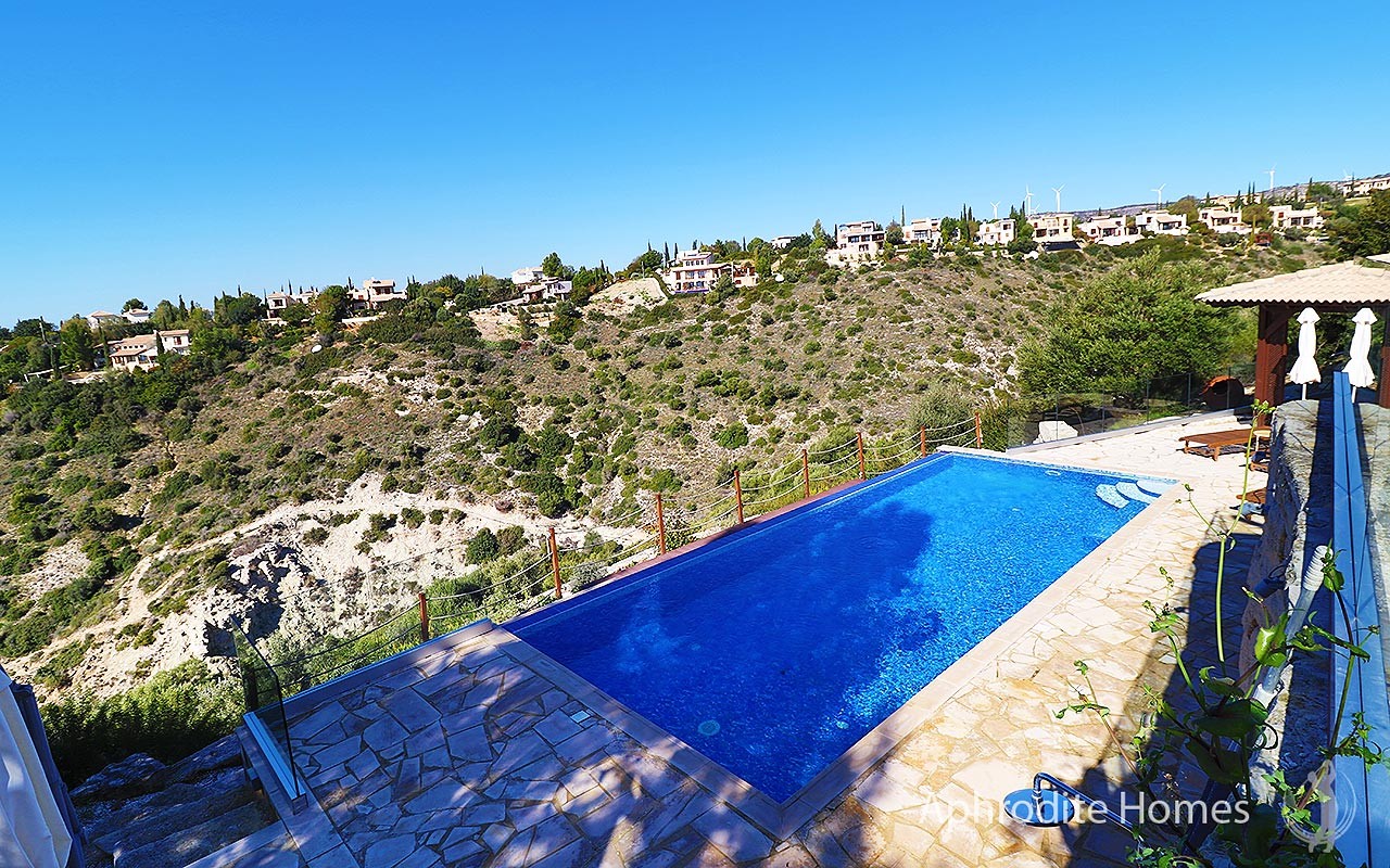 AH344V - 4-Bed Luxury Detached Villa