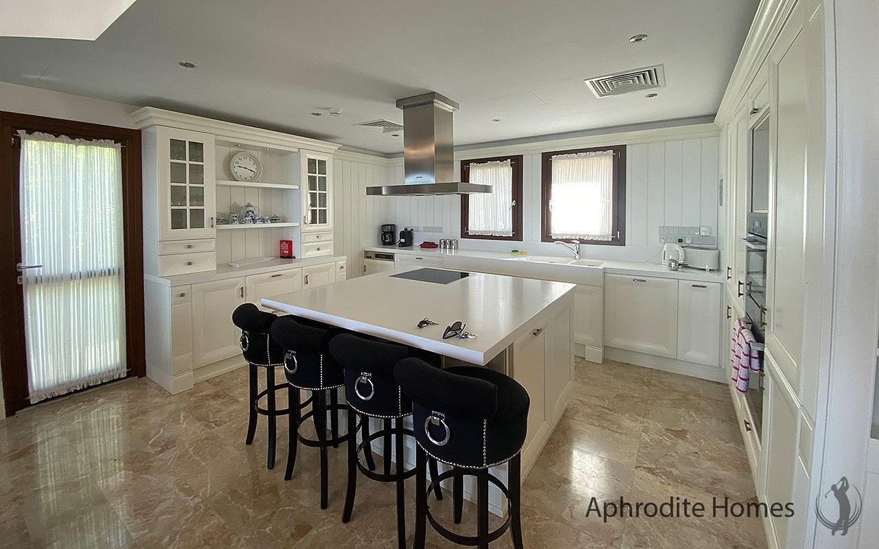 AH349P - 4-Bed Super Luxury Detached Villa