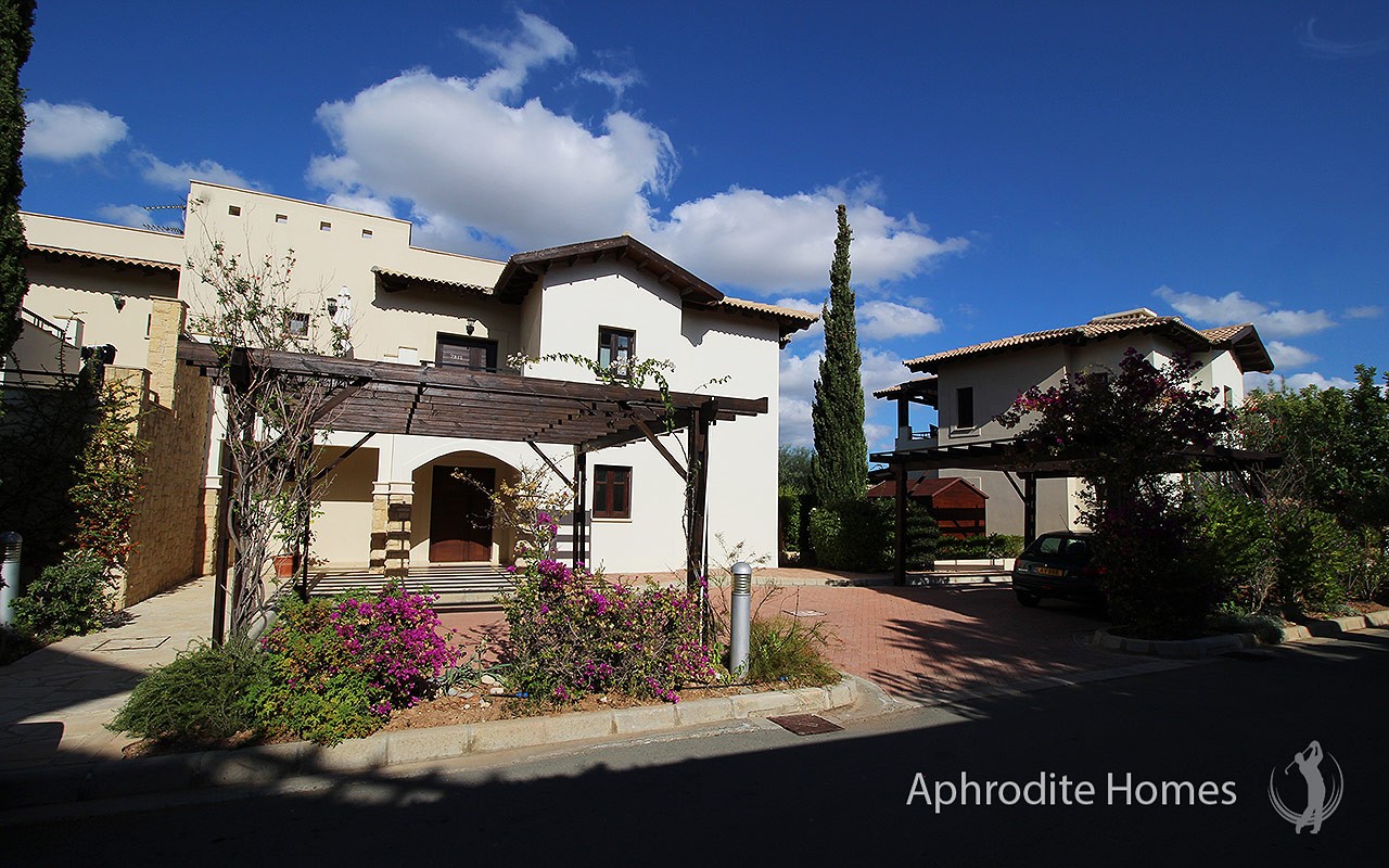 AH284P - 2-Bed Luxury Apartment