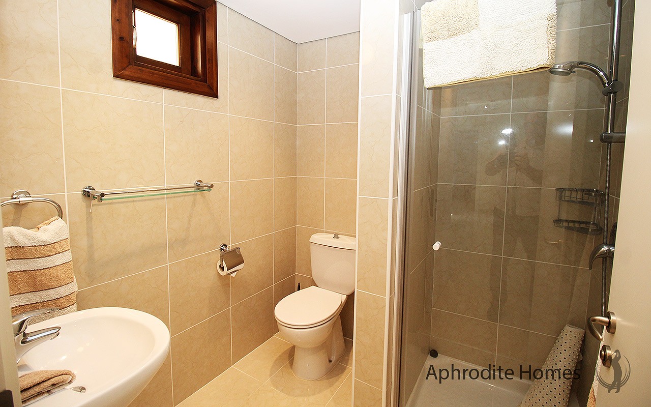AH284P - 2-Bed Luxury Apartment