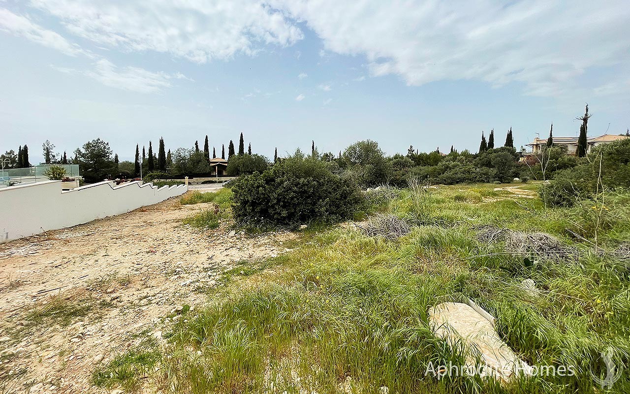 AH359V - Luxury Piece of Land