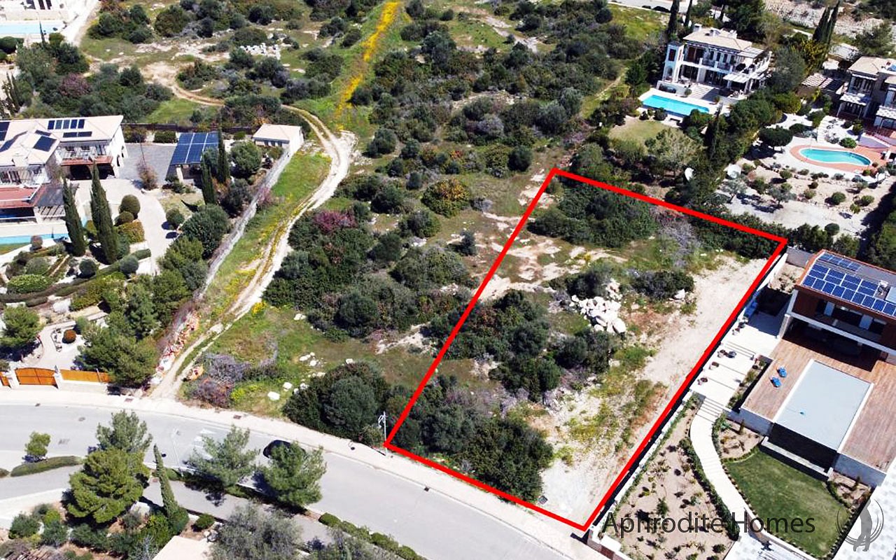 AH359V - Luxury Piece of Land