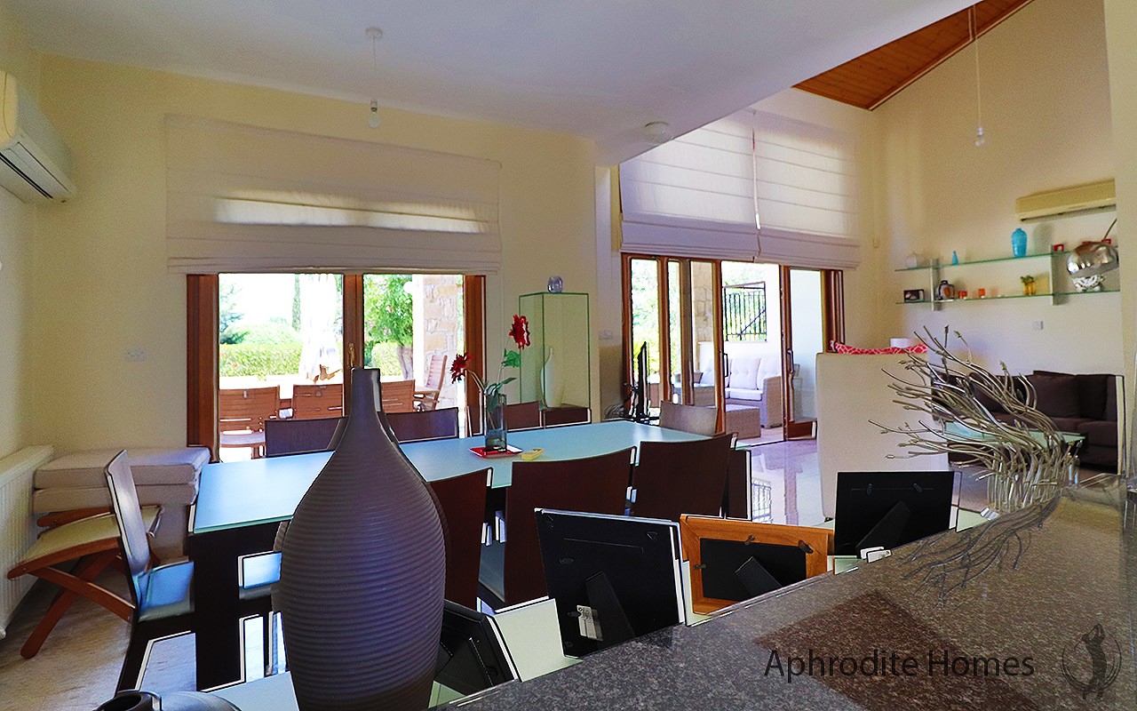 AH364V - 4-Bed Luxury Detached Villa