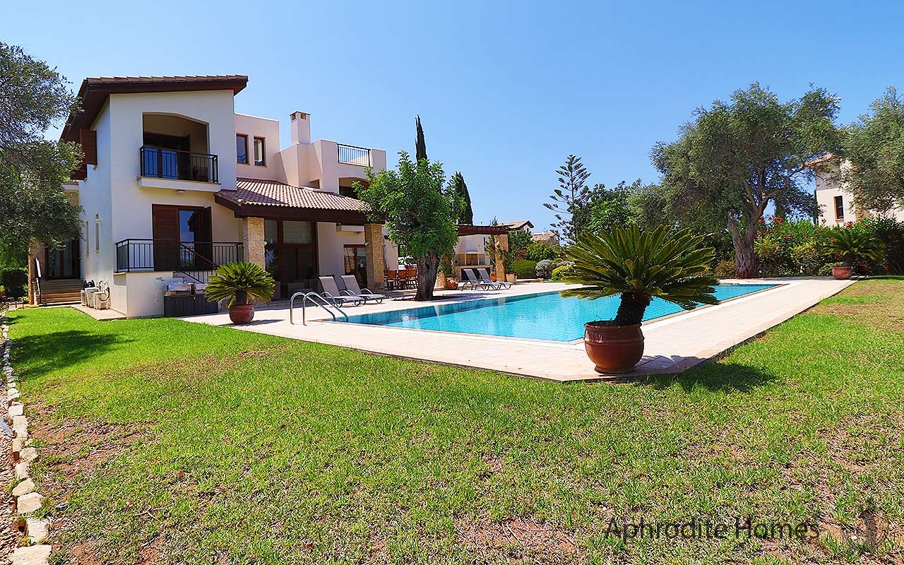 AH364V - 4-Bed Luxury Detached Villa