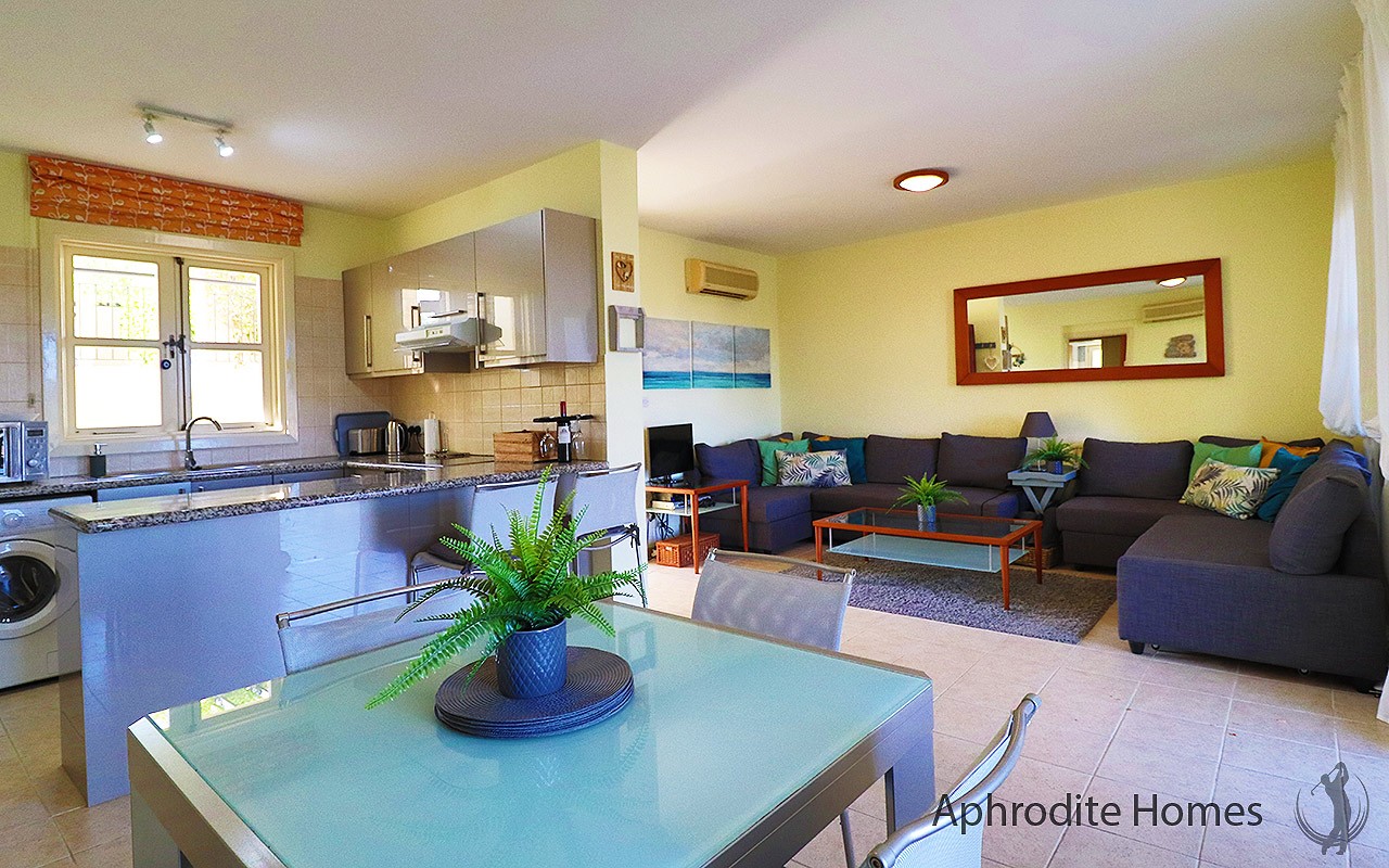 AH367P - 2-Bed Luxury Apartment