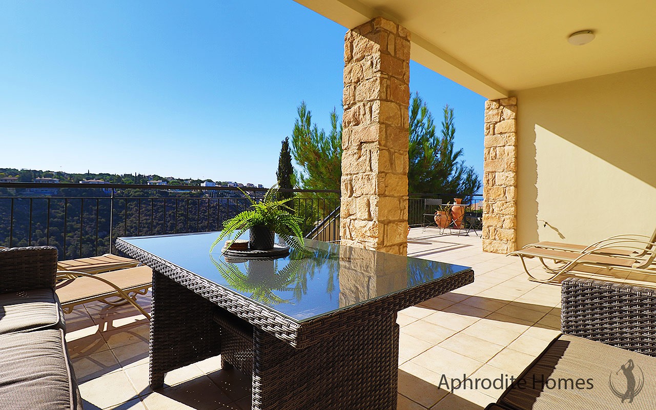 AH367P - 2-Bed Luxury Apartment
