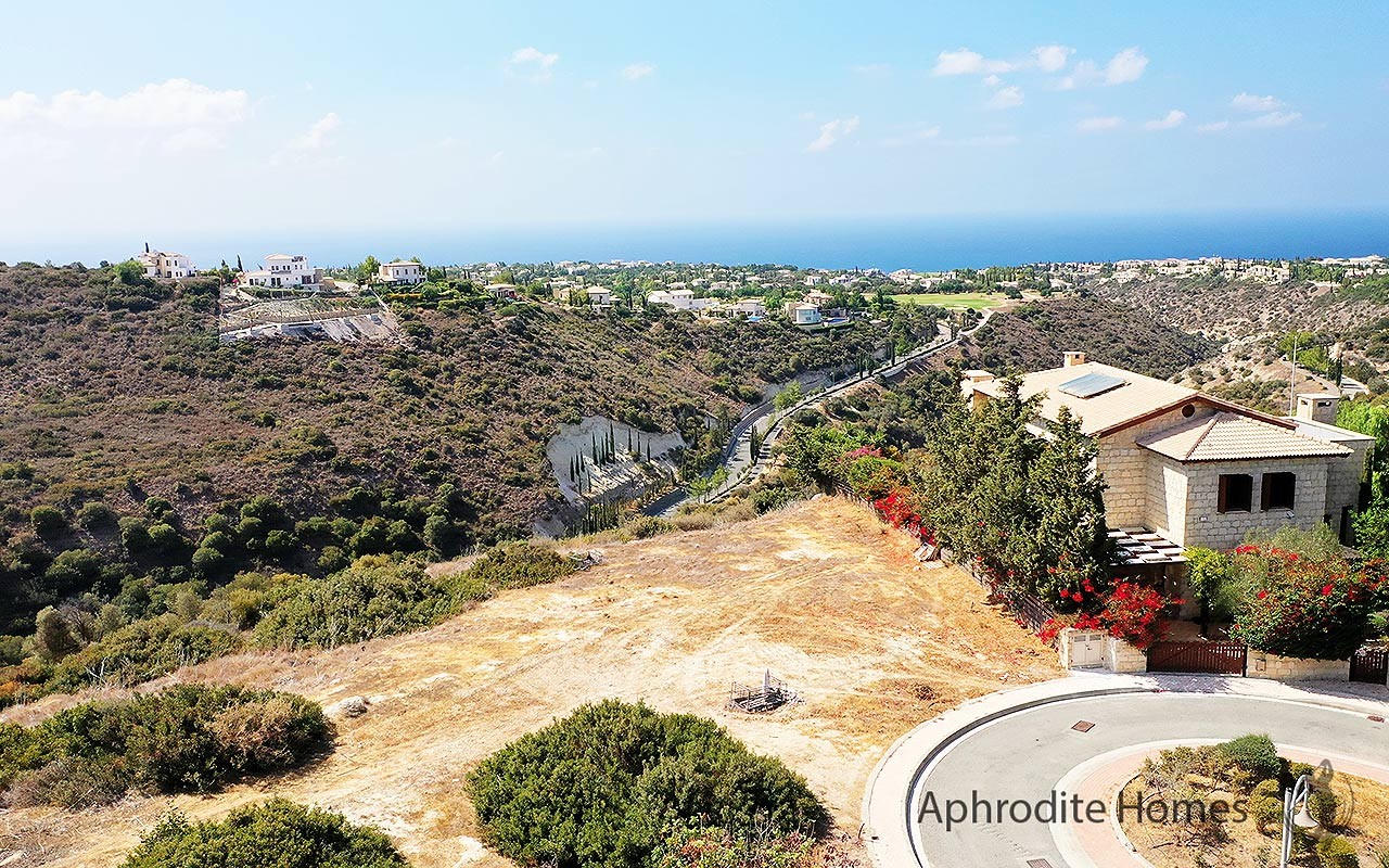 AH369V - Luxury Piece of Land